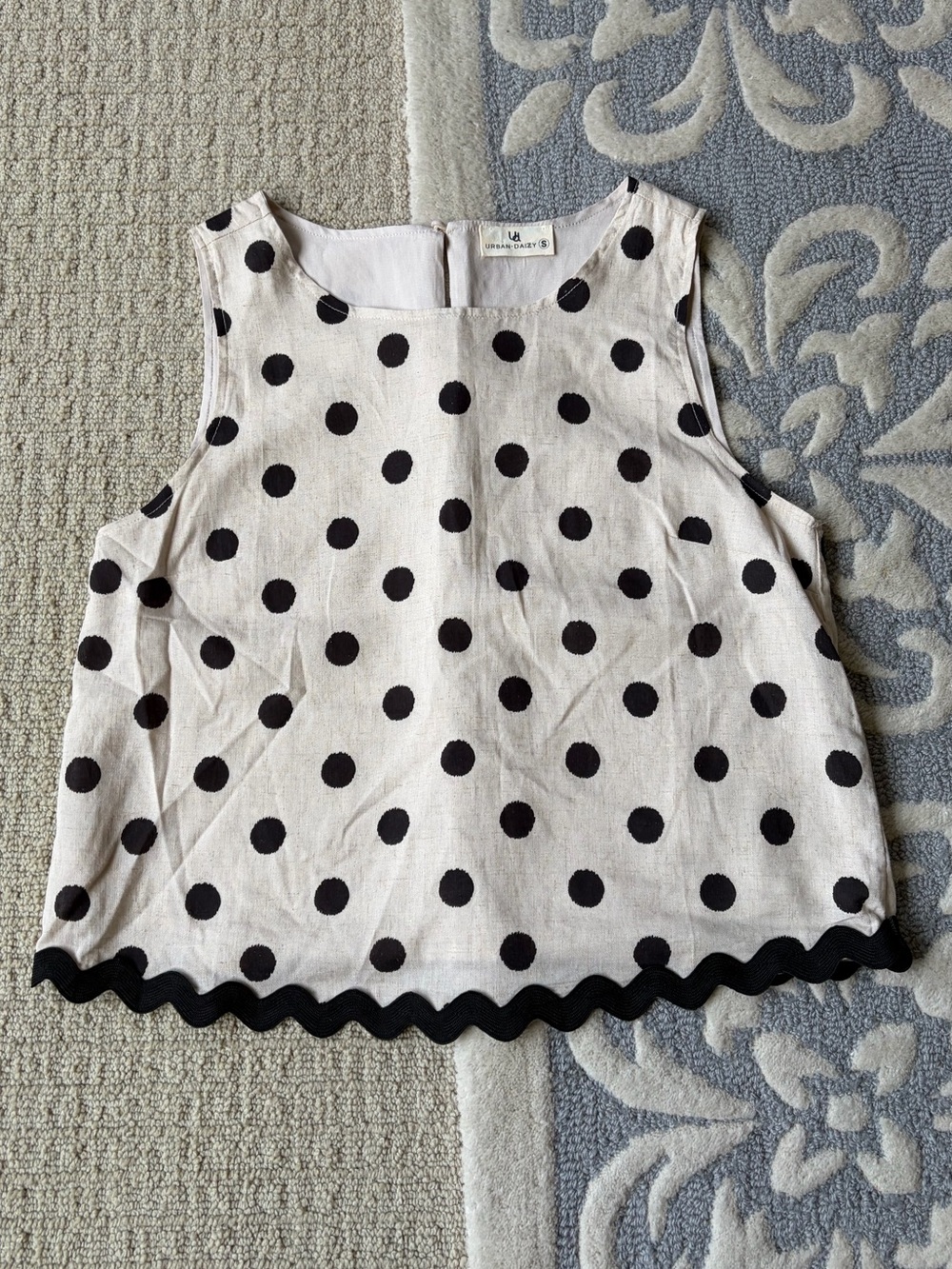 Polka Dot Sleeveless Top in Black and Cream